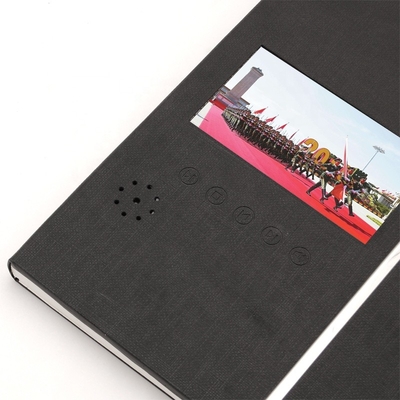 مجلد فيديو LCD أسود PU مقاس A4 ، بطاقة معايدة فيديو 4.3 بوصة